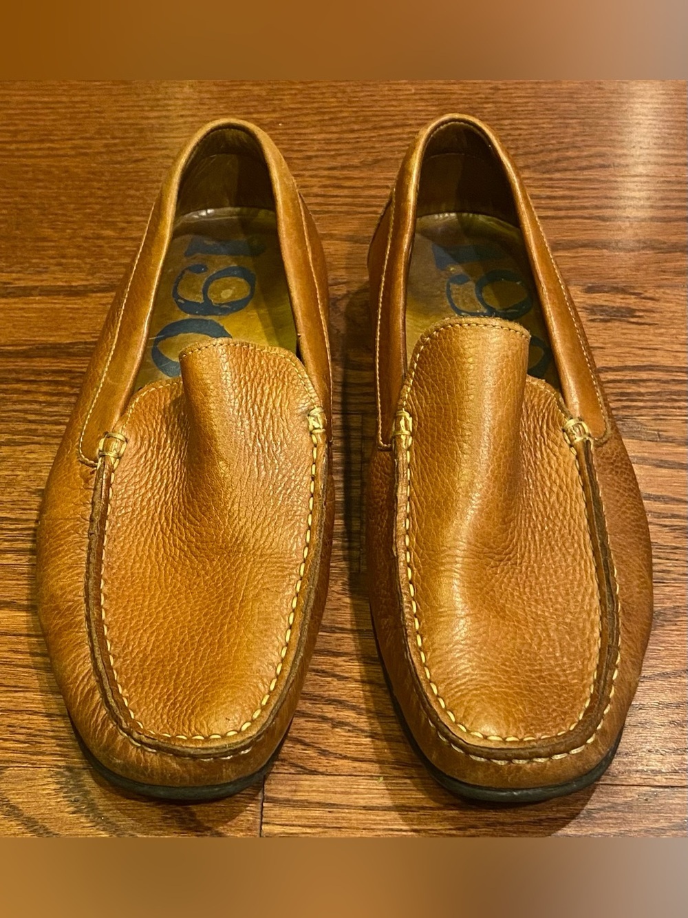 1901 Men’s Brown Pebbled Leather Loafers Sz 8.5 Rubber Sole Made In Brazil